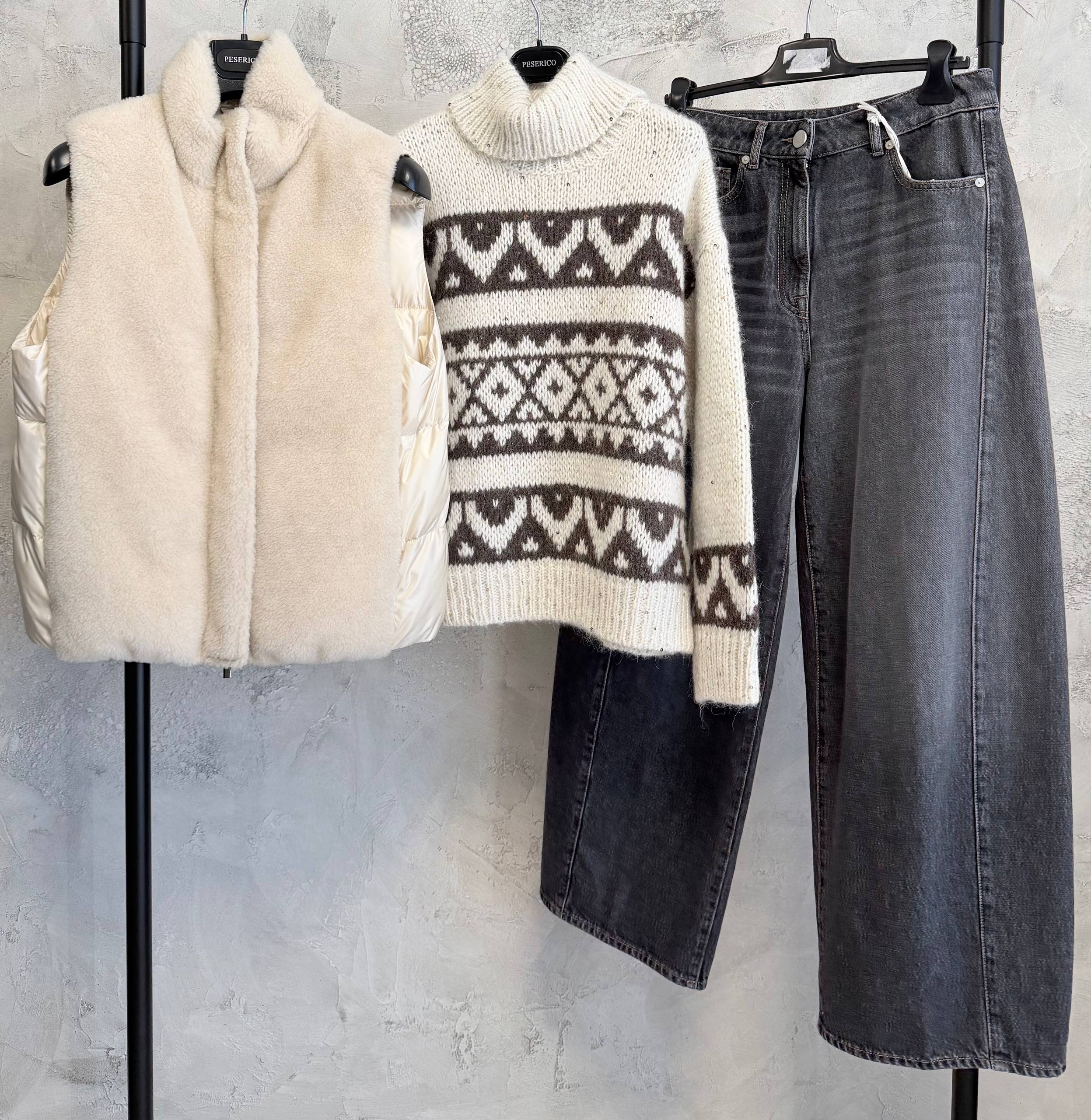 Жилет утепленный женский Peserico MaxMara