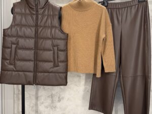 Брюки женские из экокожи MaxMara