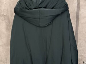 Утепленный кейп Liviana Conti MaxMara