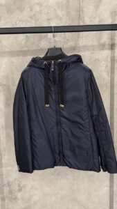 Утепленная куртка с капюшоном MaxMara
