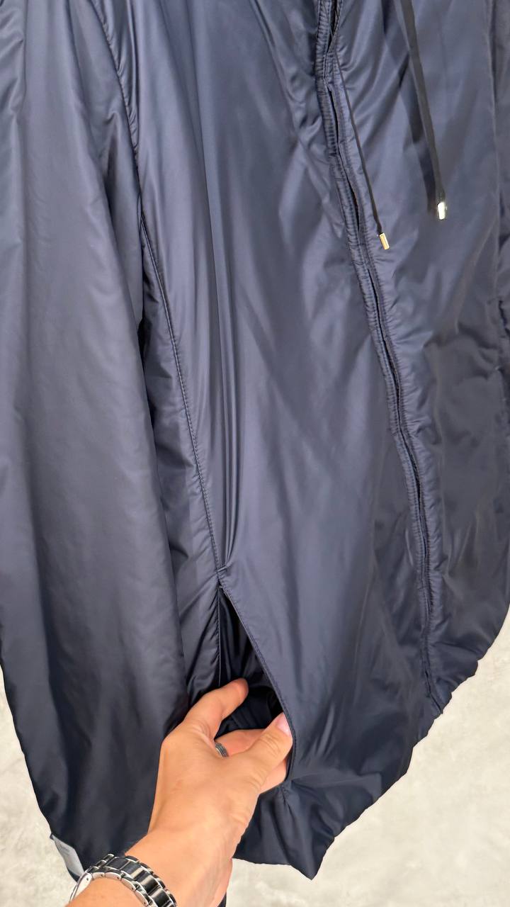Утепленная куртка с капюшоном MaxMara