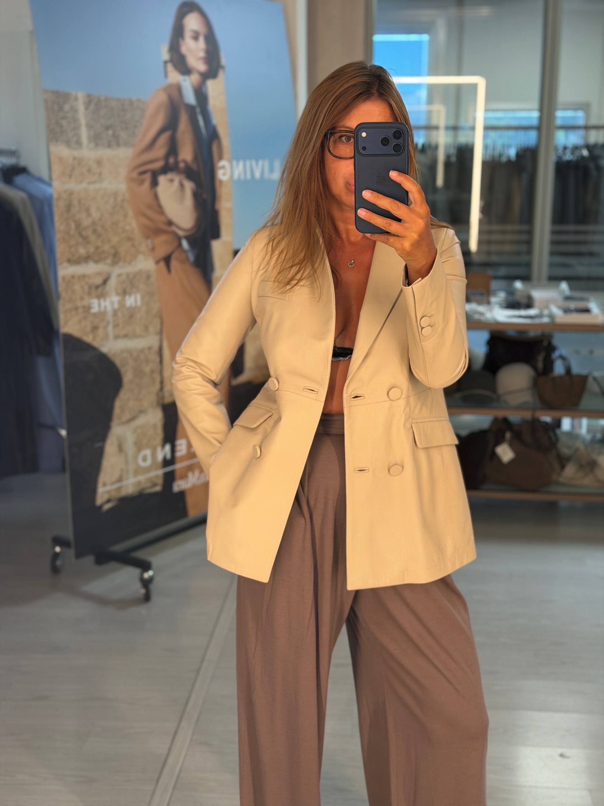 Кожаный двубортный жакет MaxMara