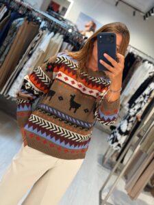 Свитер женский вязаный MaxMara