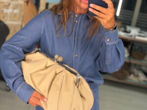 Джинсовая рубашка женская MaxMara