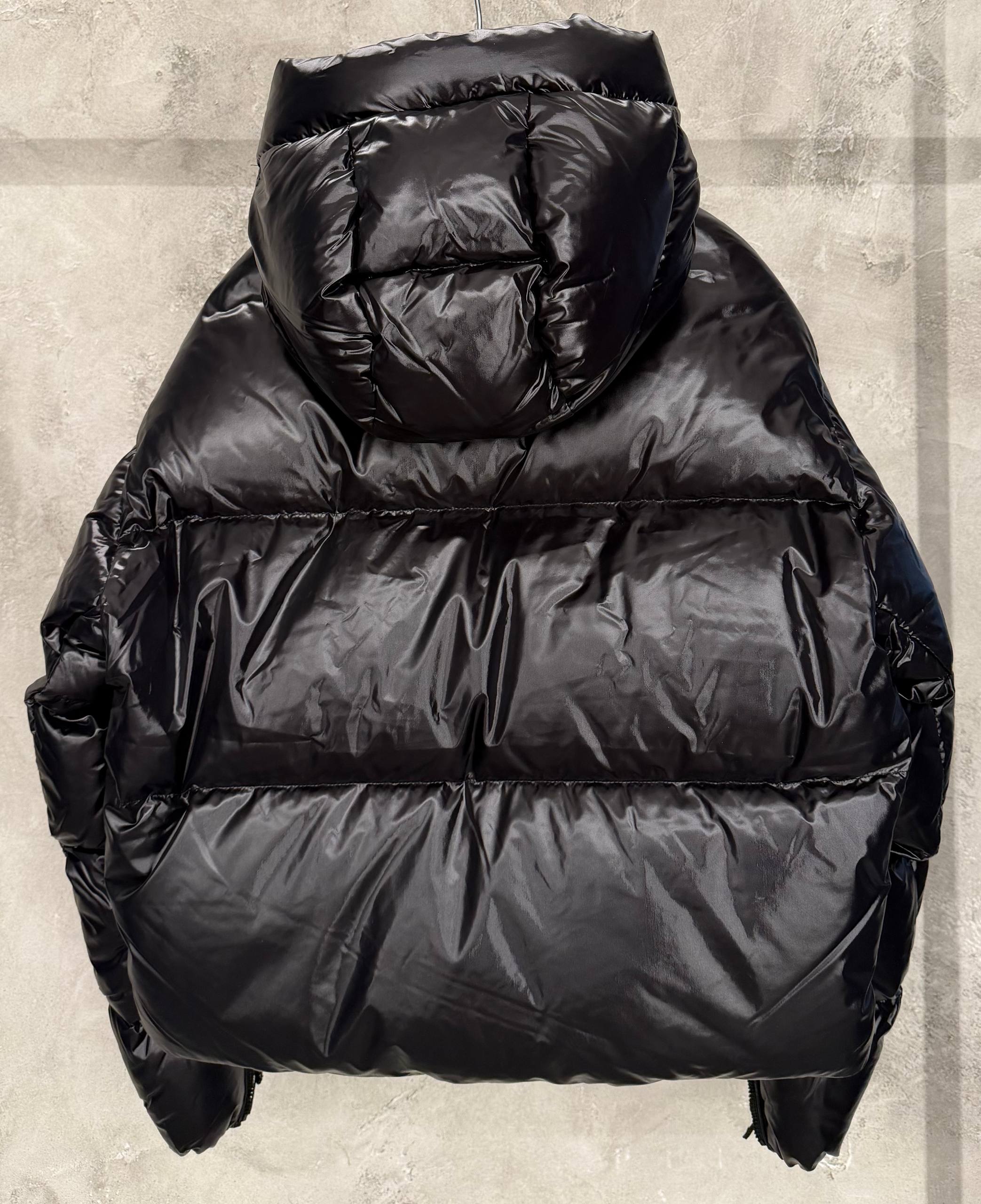 Пуховик женский Duvetica MaxMara