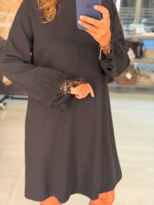 Черное платье с ажурными MaxMara