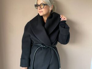 Джемпер женский черный с MaxMara