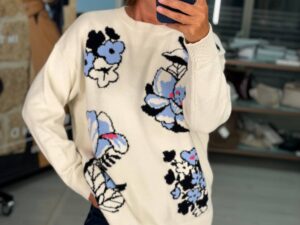Джемпер женский с принтом MaxMara