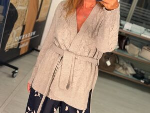 Вязаный кардиган с поясом MaxMara