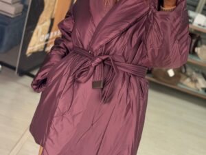 Утепленная куртка с поясом MaxMara