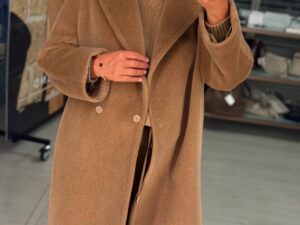 Пальто женское двубортное MaxMara