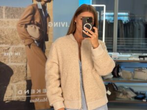 Куртка-бомбер Peserico бежевая MaxMara