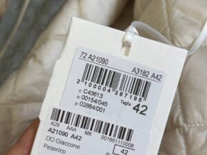 Куртка женская Peserico бежевая MaxMara