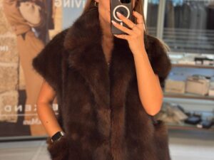 Меховой жилет Liviana Conti MaxMara