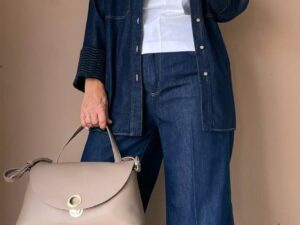 Джинсы широкие темно-синие MaxMara