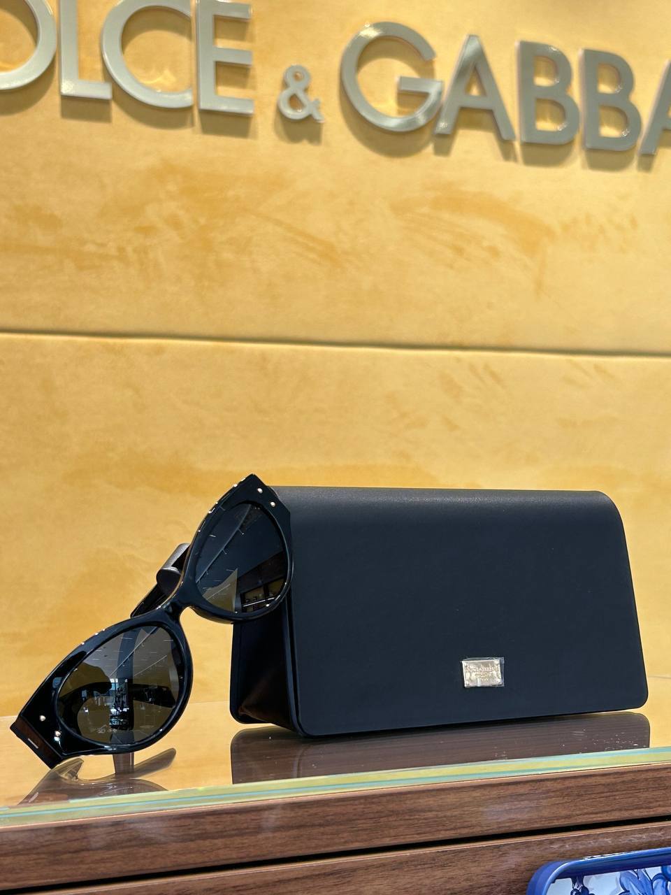 Солнцезащитные очки Dolce Gabbana Dolce 2