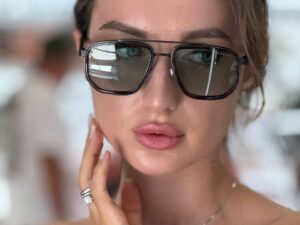 Солнцезащитные очки Gucci 2 3