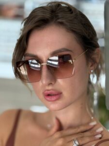 Солнцезащитные очки Fendi 2