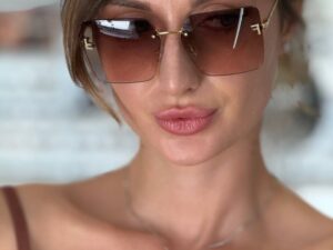 Солнцезащитные очки Fendi 2