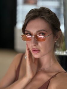 Солнцезащитные очки Fendi