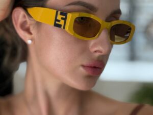 Очки солнцезащитные Fendi 2