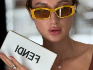 Очки солнцезащитные Fendi 2