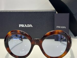 Очки солнцезащитные Prada 2 3