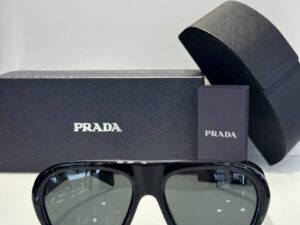 Очки солнцезащитные Prada
