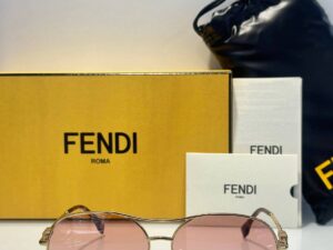 Солнцезащитные очки Fendi