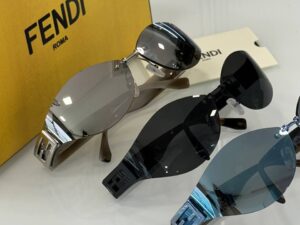 Очки солнцезащитные Fendi 2