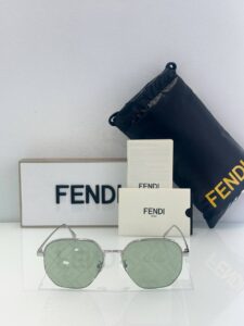 Очки солнцезащитные Fendi 2 3