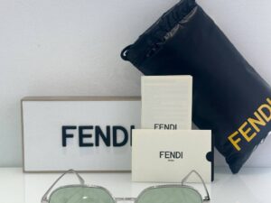 Очки солнцезащитные Fendi 2 3