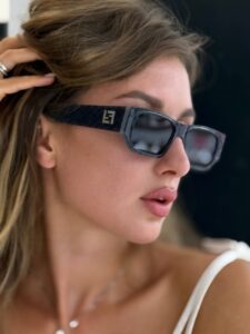 Солнцезащитные очки Fendi 2 3