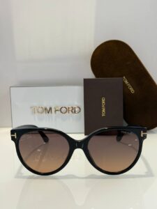 Очки солнцезащитные Tom Ford 2 3