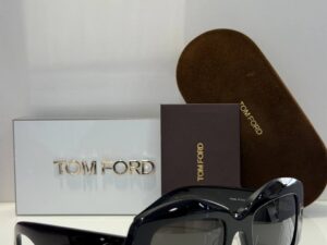 Очки солнцезащитные Tom Ford 2