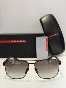 Очки солнцезащитные Prada Linea Rossa