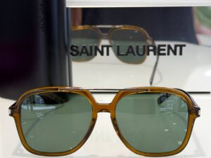 Очки солнцезащитные Saint Laurent
