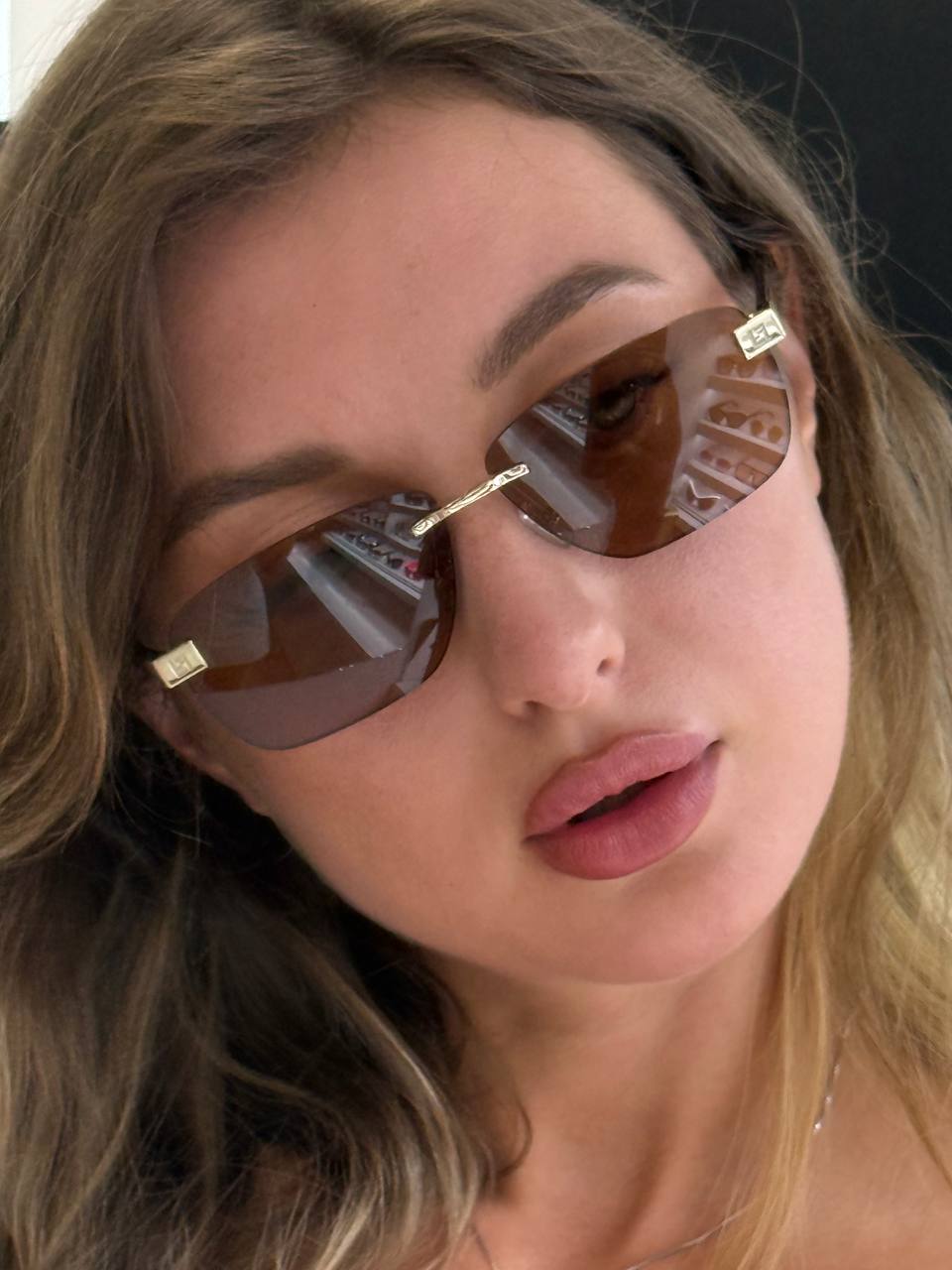 Очки солнцезащитные Fendi