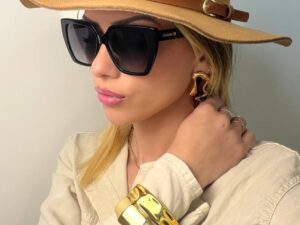 Очки солнцезащитные Love Moschino