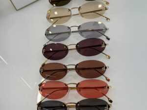 Очки солнцезащитные Fendi