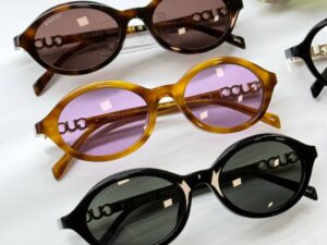 Солнцезащитные очки Gucci 2 3