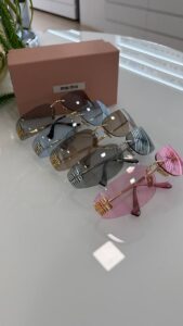 Очки солнцезащитные Miu Miu