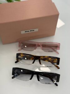 Очки солнцезащитные Miu Miu 2 3