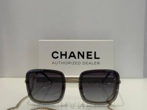 Солнцезащитные очки Chanel