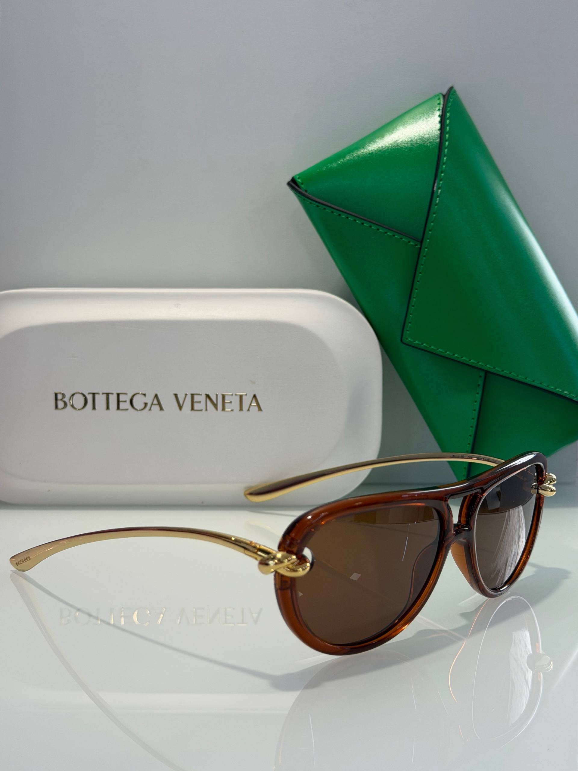 Очки солнцезащитные Bottega Veneta 2