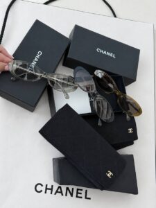 Очки солнцезащитные Chanel 2