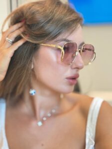 Солнцезащитные очки Miu Miu