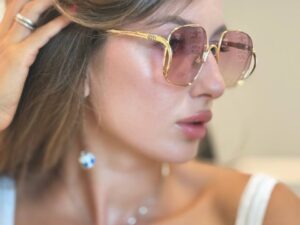 Солнцезащитные очки Miu Miu