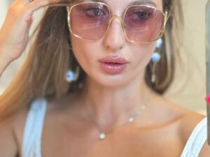 Солнцезащитные очки Miu Miu
