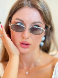 Очки солнцезащитные Prada 2
